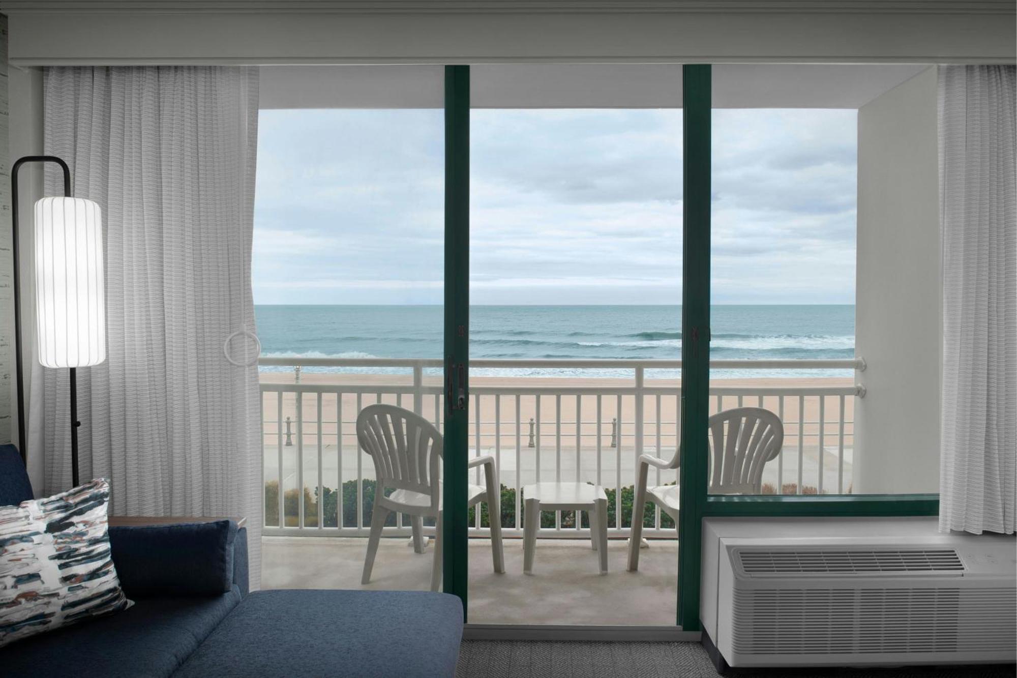 Courtyard Virginia Beach Oceanfront/South Εξωτερικό φωτογραφία